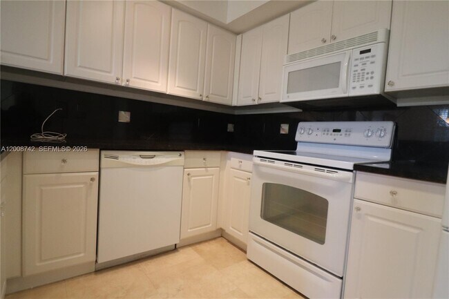 Building Photo - 4836 N State Rd 7