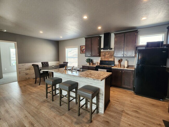 Building Photo - Fully Furnished Manufactured Home in Dayton NV