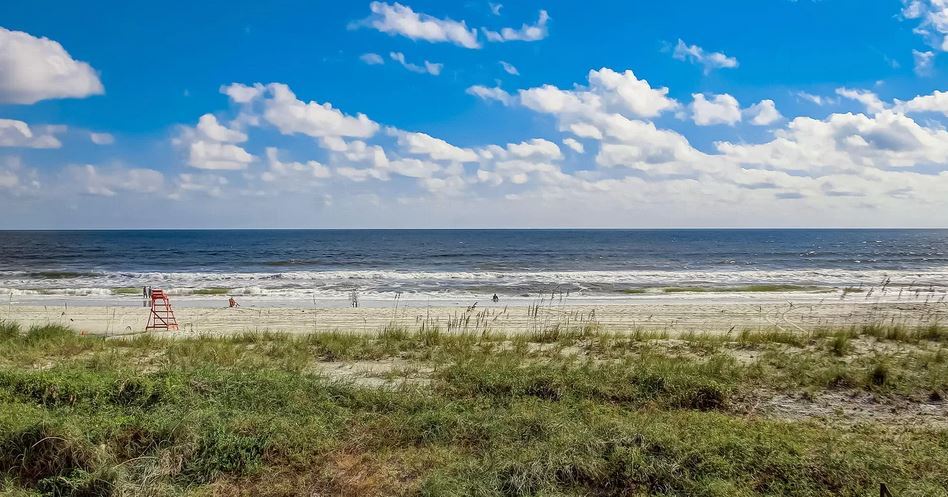 Building Photo - 601 1st St S