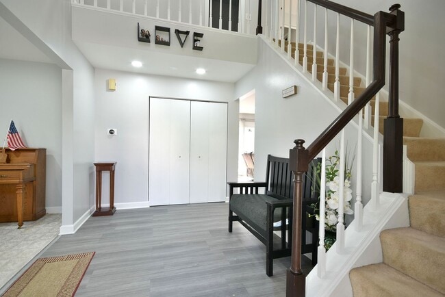Building Photo - 1557 Scottdale Cir