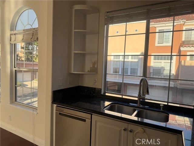 Building Photo - 9 Torrigiani Aisle