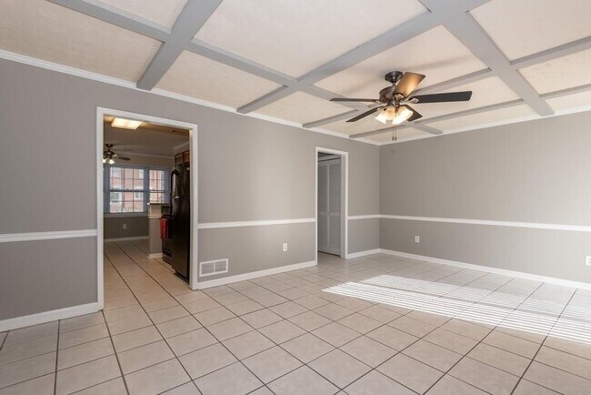 Building Photo - 2769 New S Dr