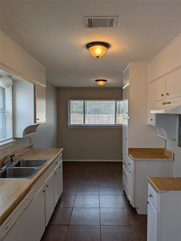 Building Photo - 2901 San Marcos Dr