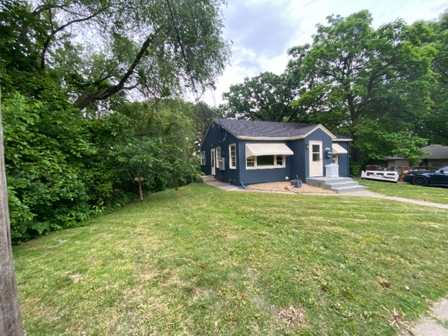 Building Photo - 1560 S Stickney St