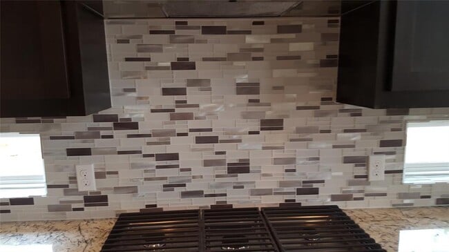 Building Photo - 108 Farola Cove