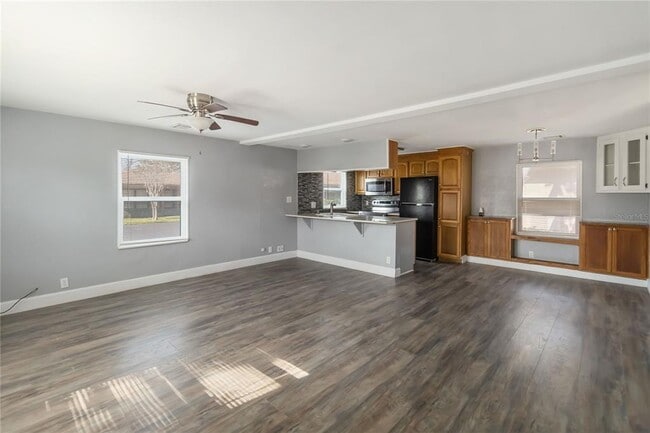 Building Photo - 312 Eron Way