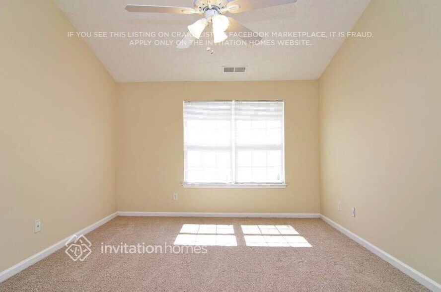 Building Photo - 8119 Valley Ridge Dr