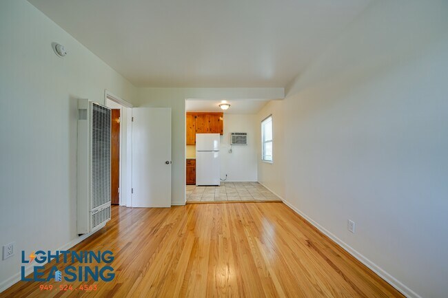 Building Photo - 6229 Craner Ave
