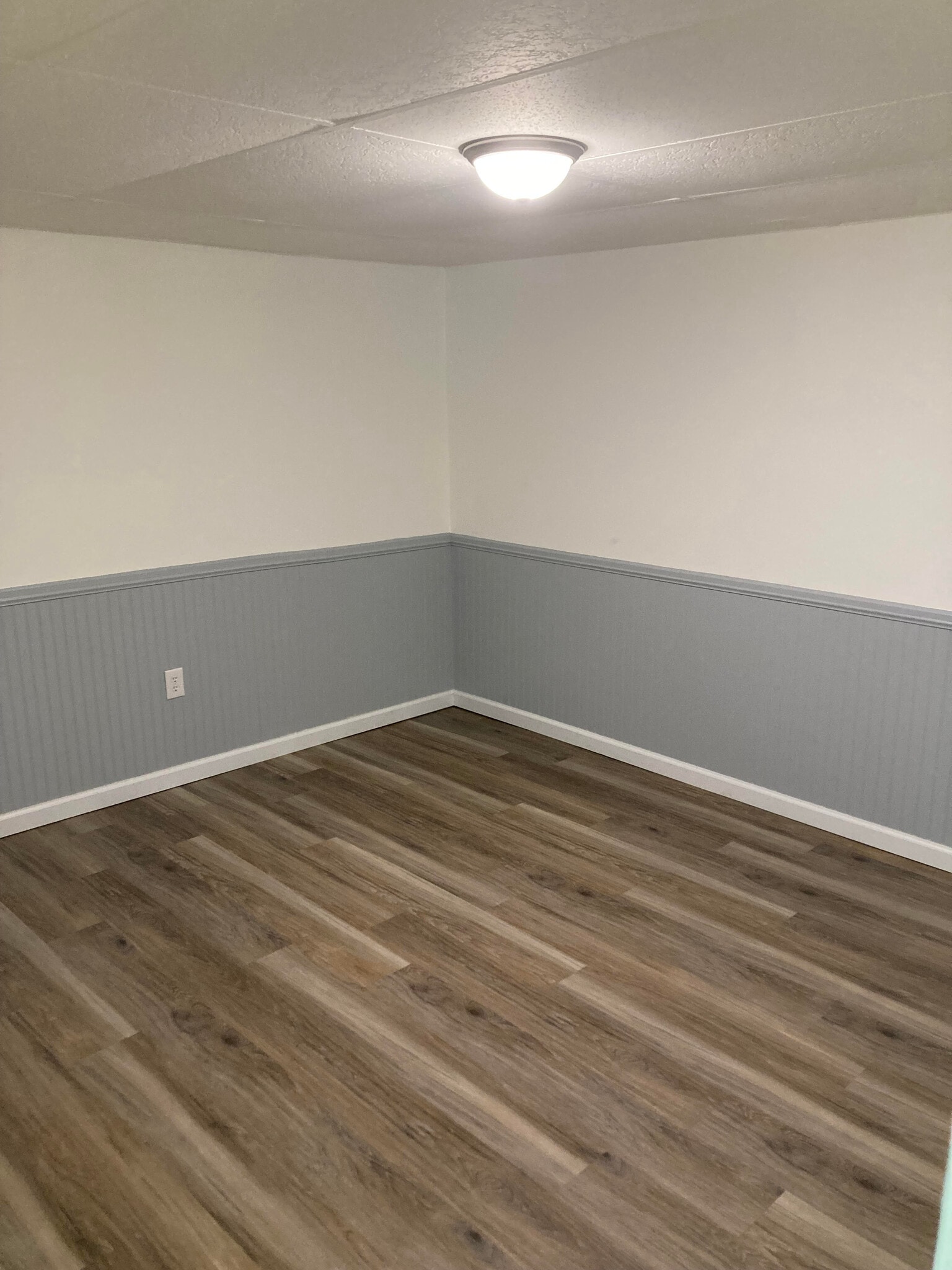 Building Photo - 261 Carlton Ln