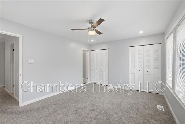 Building Photo - 2988 Borge St