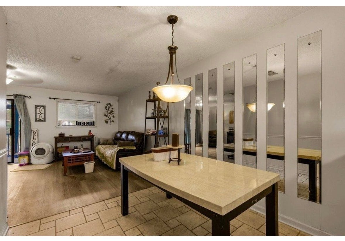 Building Photo - 775 Plantation Dr