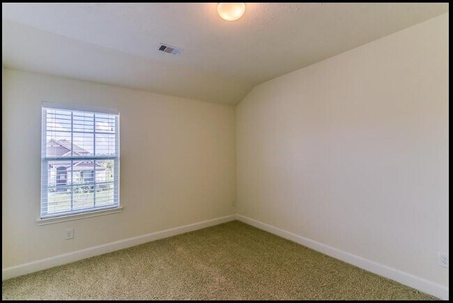 Building Photo - 16442 Williamstown Dr