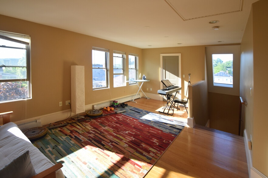 Second Living Room - 51 Russell Rd