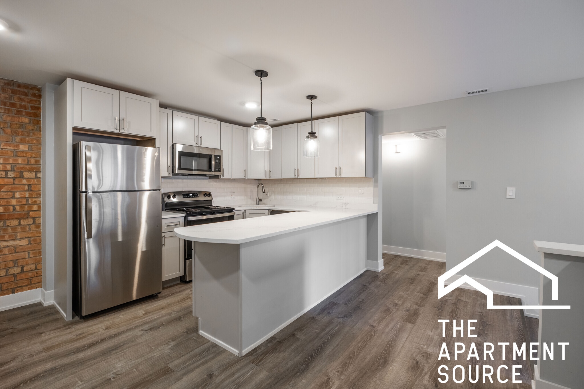 Building Photo - 1214 N La Salle Dr