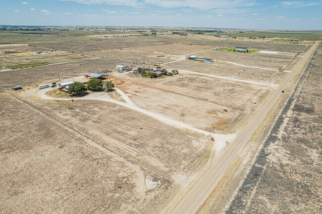 Building Photo - 182 County Rd 409-I