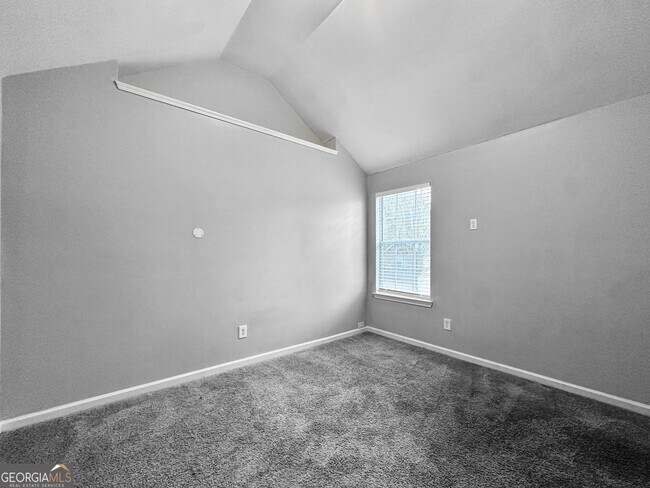 Building Photo - 655 Balerma St