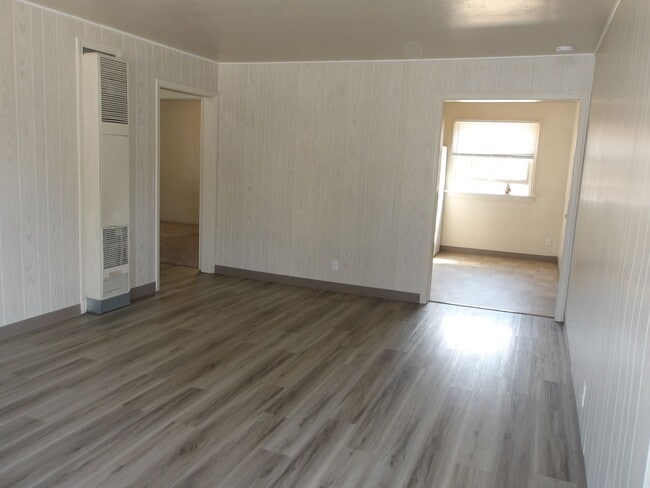 Building Photo - Cozy and Spacious Home for Rent