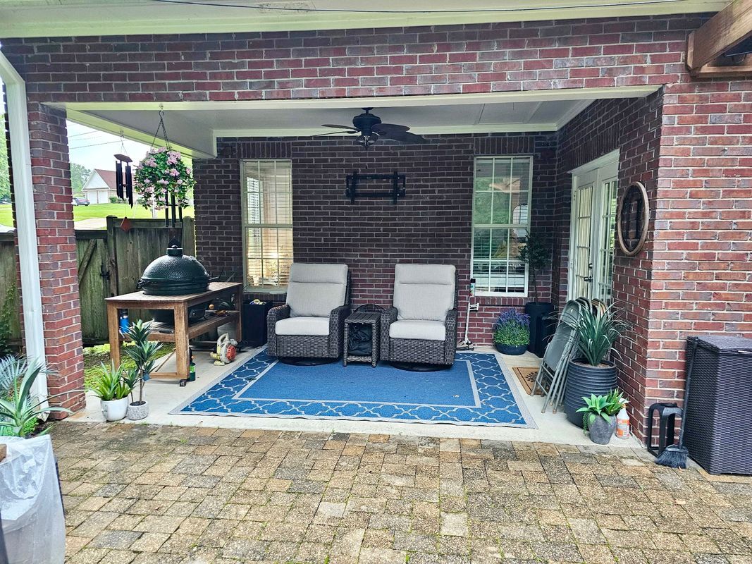 Building Photo - 375 Amber Leaf Dr