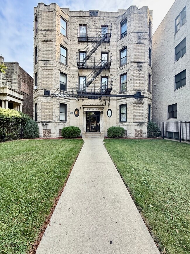 Building Photo - 6529 S Kimbark Ave
