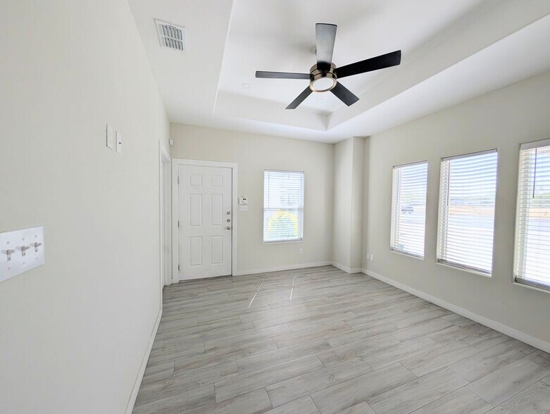 Building Photo - 1320 N McColl Rd