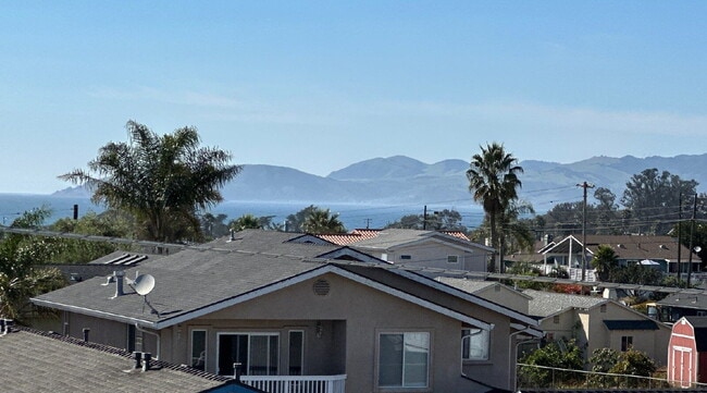 Building Photo - Ocean Views | Rooftop Deck | New Construction | For Lease $4,200/mo.