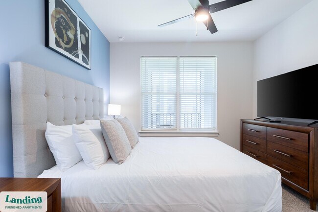 Building Photo - 435 Encore Way