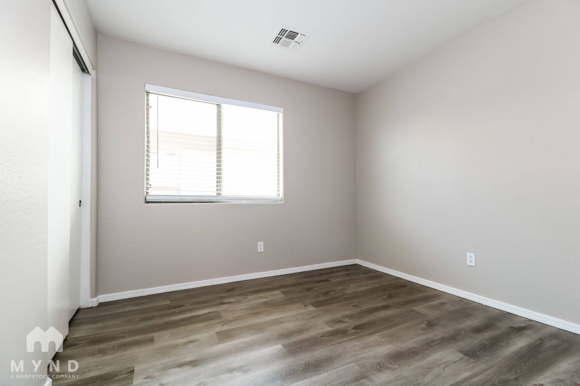 Building Photo - 25797 W Winslow Ave