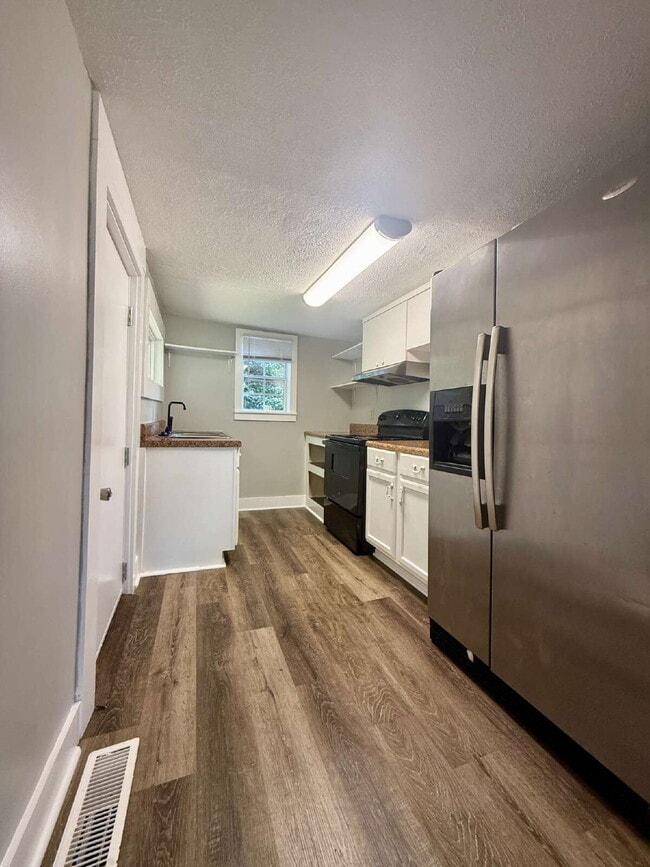 Building Photo - 2BR/1BA Home in Adairville