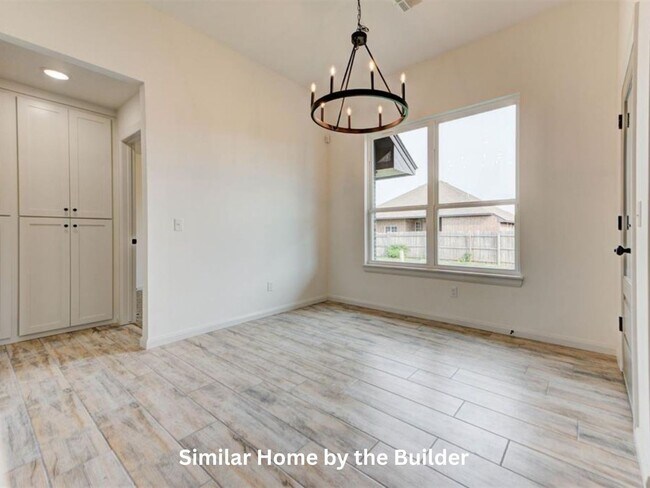 Building Photo - Move-In Ready! 4-Bed Home in Mustang