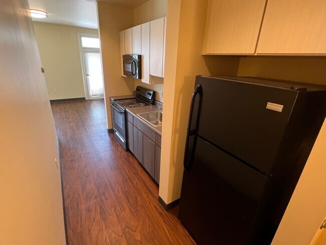 Building Photo - Eisenberg Apartments