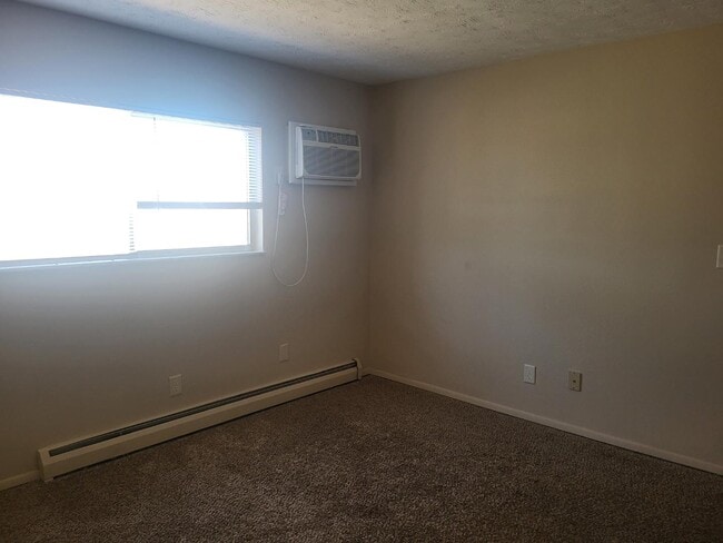 Building Photo - 20-32 Church St