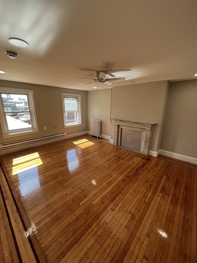 Building Photo - 1826 Spruce St