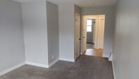 Building Photo - 192 Richter St