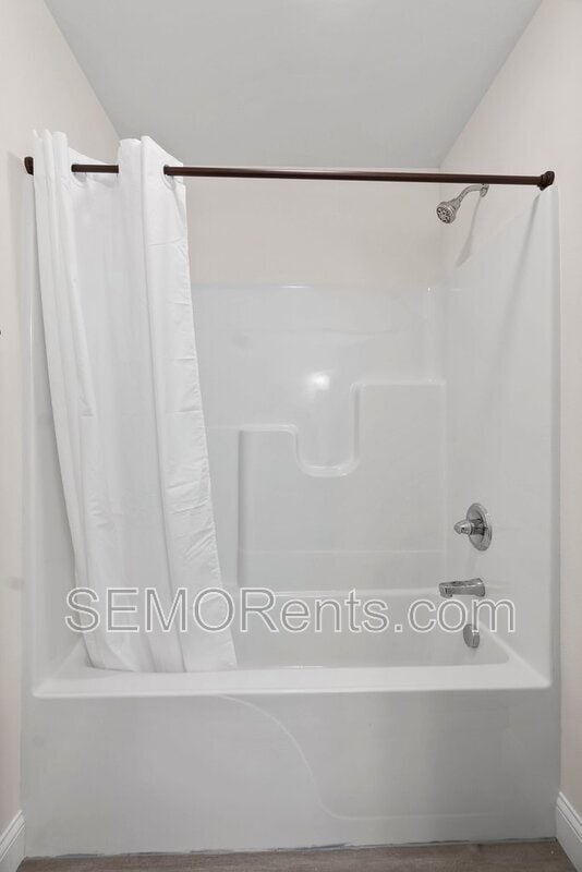 Building Photo - 27038 State Hwy B