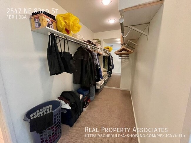 Building Photo - 2547 NE 83rd St