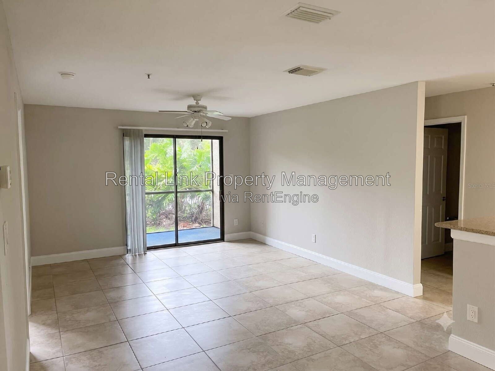 Building Photo - 4036 Crockers Lake Blvd