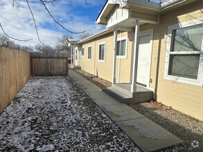 Building Photo - 2-Bedroom In Emmett