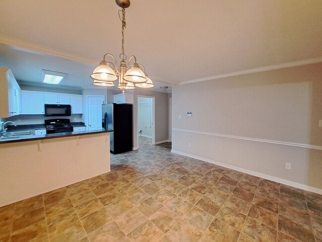 Building Photo - 7607 Pleasantville Way