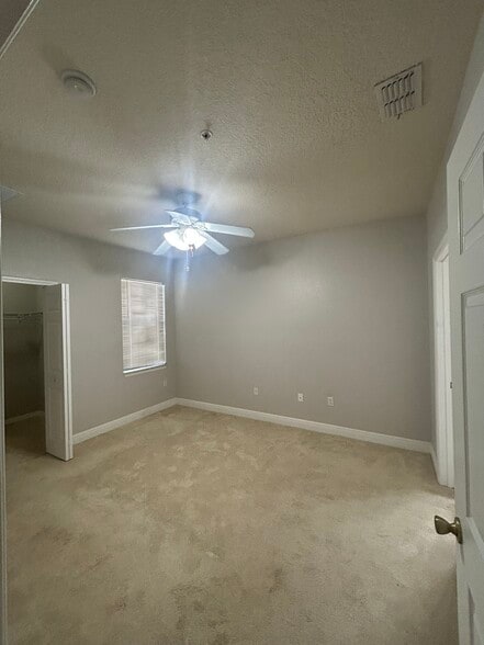 Building Photo - 1300 Eastern Pecan Pl
