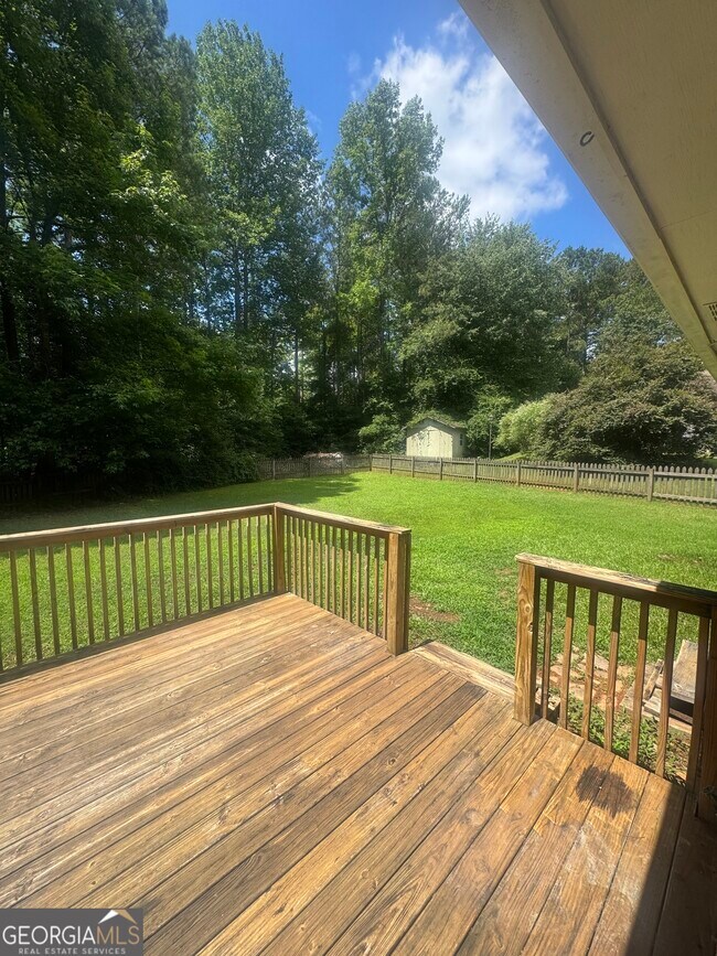 Building Photo - 105 Fox Trail Pl