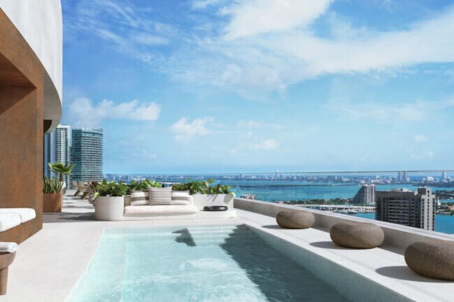 Building Photo - 225 N Miami Ave