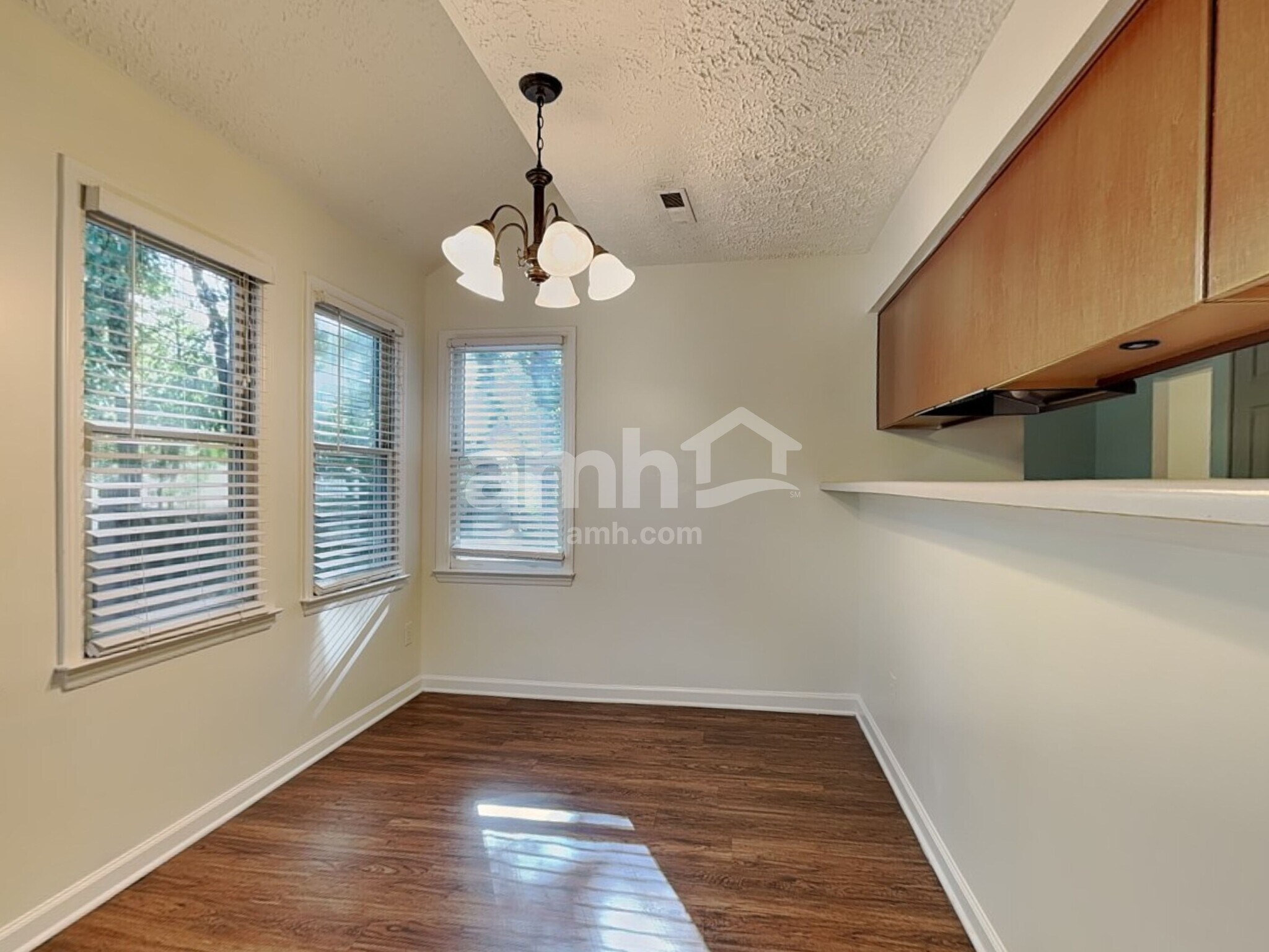 Building Photo - 5301 Wenesly Ct