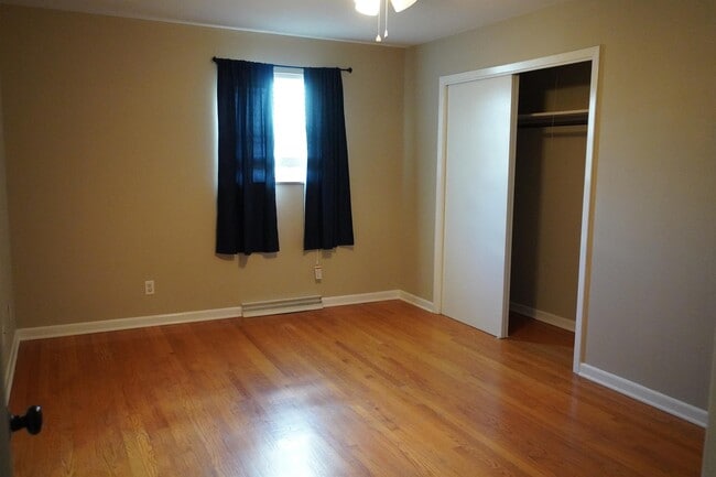 Building Photo - 942 Mildred Dr