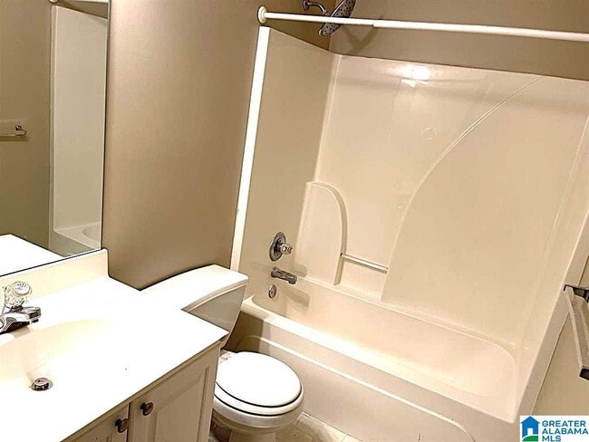 Building Photo - 156 Hayesbury Ct