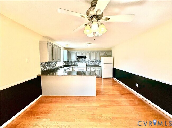 Building Photo - 6207 Beaufont Hills Ct