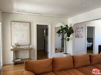 Building Photo - 531 Burchett St