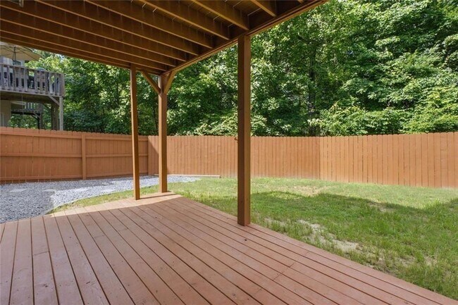 Building Photo - 518 S Fortune Way