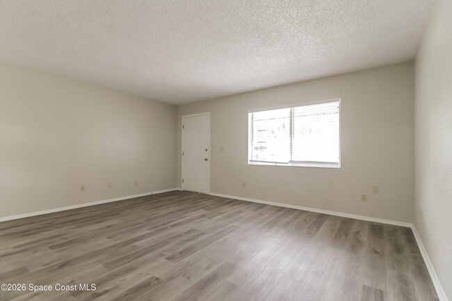 Building Photo - 2395 Florida Ave