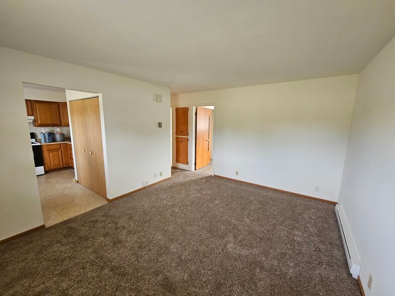 Building Photo - 158 Hillcrest Ave