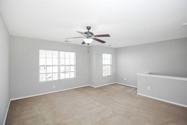 Building Photo - Spacious 3BD/2.5BA Home in Cabarrus Crossing!
